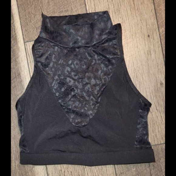 2 for $20 Victoria's Secret Leopard Halter Bralette - Picture 3 of 8